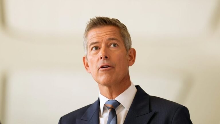 Duffy, FAA freeze flight reduction plan at 6%