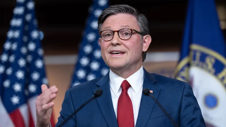 Bill to reopen the government passes in the Senate, and now goes to the House