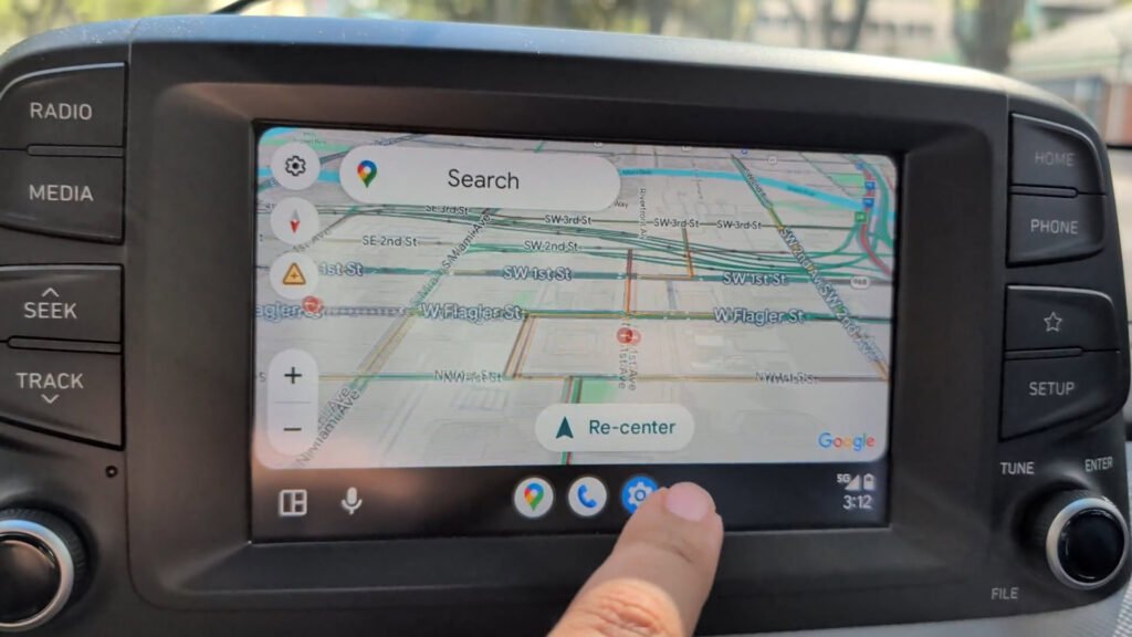 Survey shows a ton of readers didn’t know about this Android Auto feature