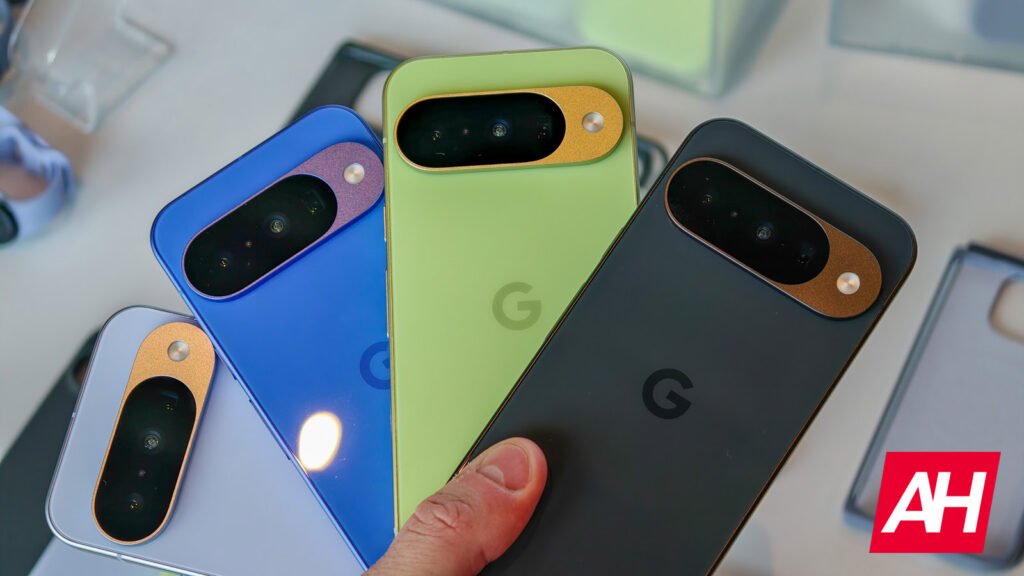 Google’s November 2025 Pixel Patch Fixes Charging, Audio & Camera Issues