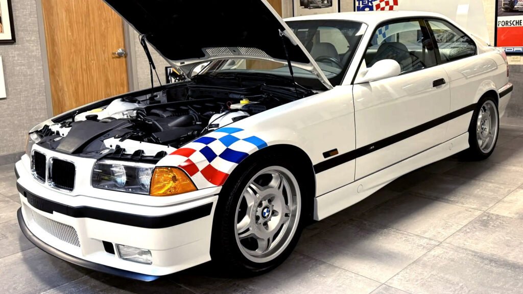 The Bids On This E36 BMW M3 Will Make M4 Owners Cringe