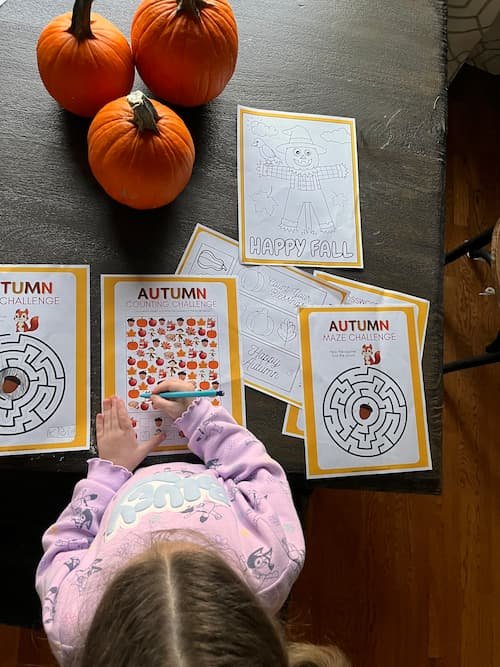 FREE Printable Autumn Activity Pack for Kids!