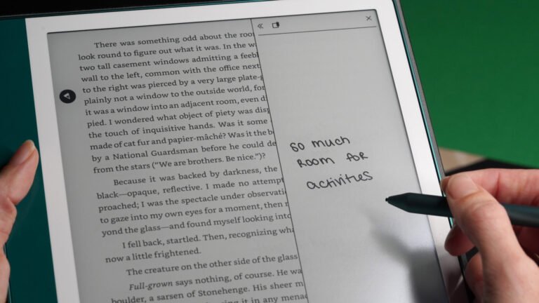 The only upgrade I want from a new Kindle Scribe is a foldable design