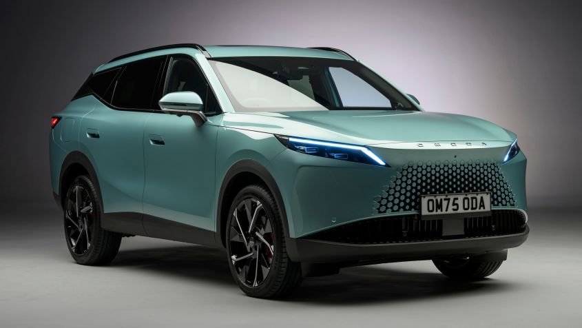 New Omoda 7 SUV opens for UK business at £32k, and smells fantastic