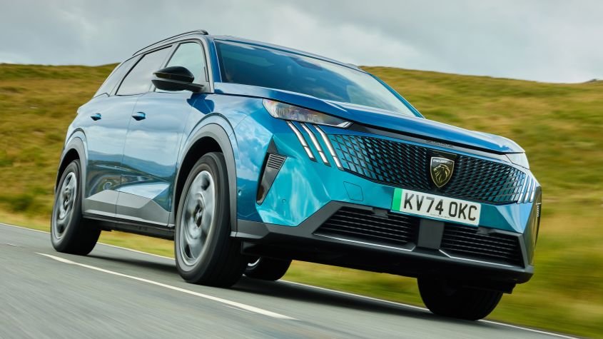 Peugeot E-5008 review