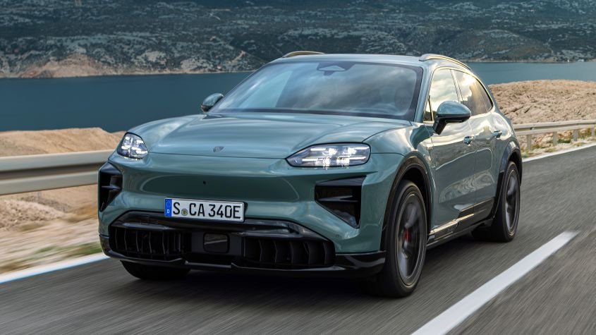 New Porsche Cayenne Electric revealed - pictures