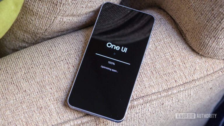 Samsung flagship phones were vulnerable to a stealthy data-stealing attack for a year