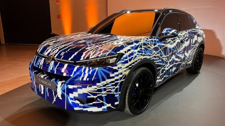 New Volkswagen T-Roc R: hot crossover to get 328bhp and a drift mode