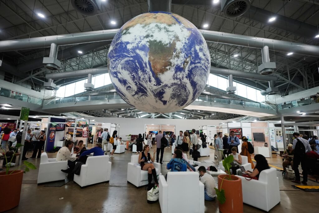 Indigenous protesters and UN security clash at climate summit in Brazil