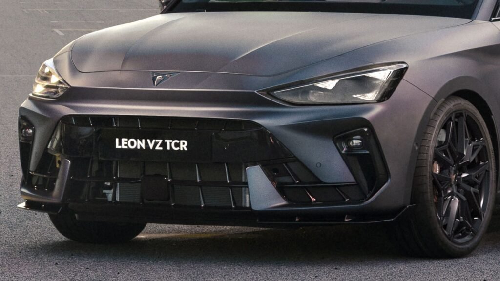 Cupra Leon VZ TCR Hot Hatch Takes Aim At Honda Civic Type R