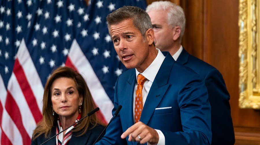 Duffy: 'It's going to be rough' for travelers if shutdown lasts through Thanksgiving’