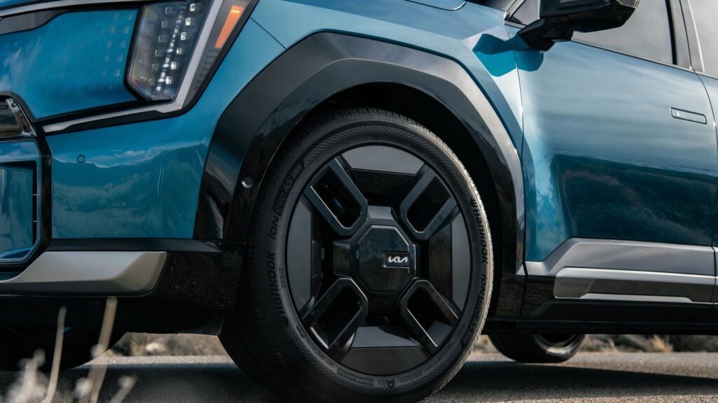 Kia Is Offering Huge Incentives Up To $10,000 On Its EVs In November