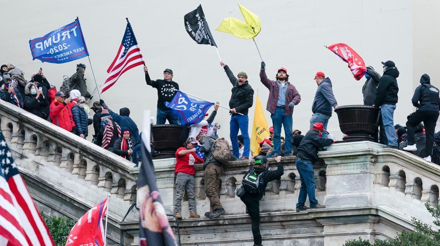 Trump’s 2020 election pardon blank checks 