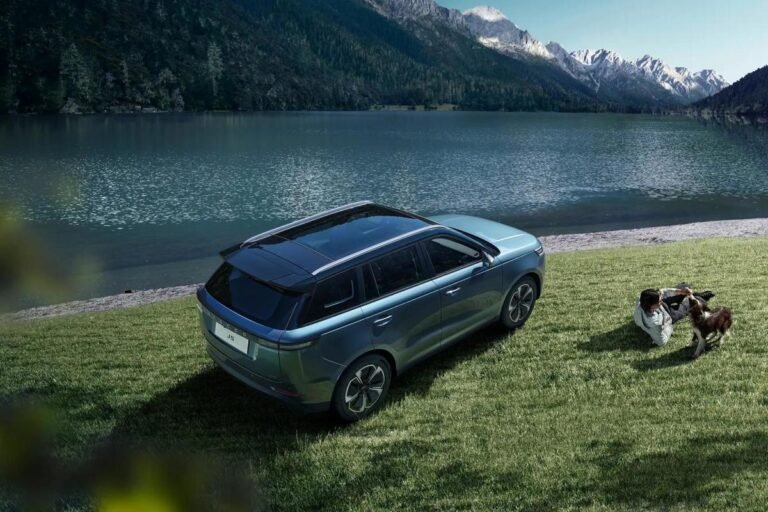 This New SUV Was Designed With Your Dog in Mind