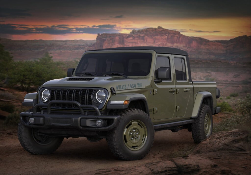 Jeep’s New Military-Inspired Gladiator Goes to War With Tacoma