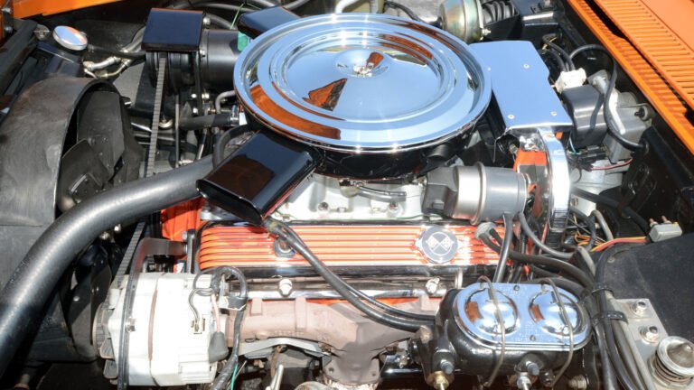 Chevy 350 Vs. Pontiac 350: How Are They Different?