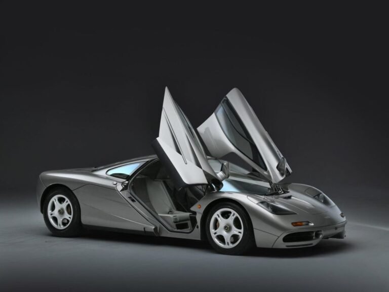 Billionaires, Take Note: A Dark Magnesium McLaren F1 Just Hit the Market