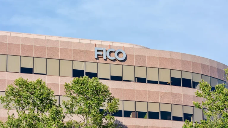 FICO and Plaid launch a new credit score powered by real-time cash-flow data