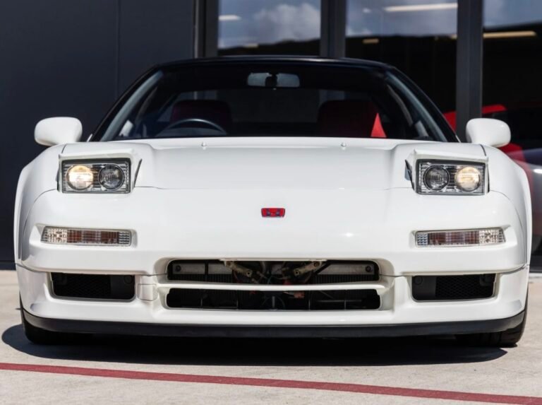 Collectors Are Driving This Ultra-Rare 12,000-Mile 1995 Honda NSX-R Near $400,000