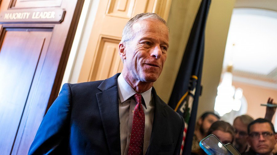 Senate to remain in session until shutdown deal is struck, Thune says
