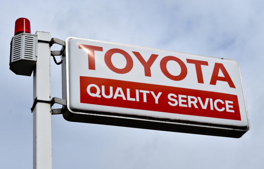 New Study Exposes the Problem With Dealership Service Departments