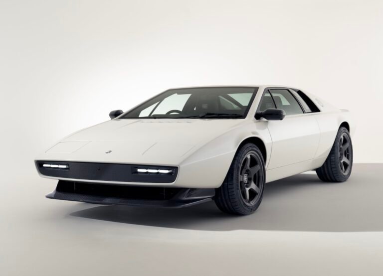 The Lotus Esprit Is Reborn as a $540,000 Carbon-Fiber Super Restomod