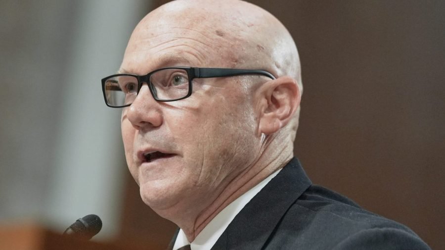 Admiral who ordered boat strike that killed survivors set to brief lawmakers
