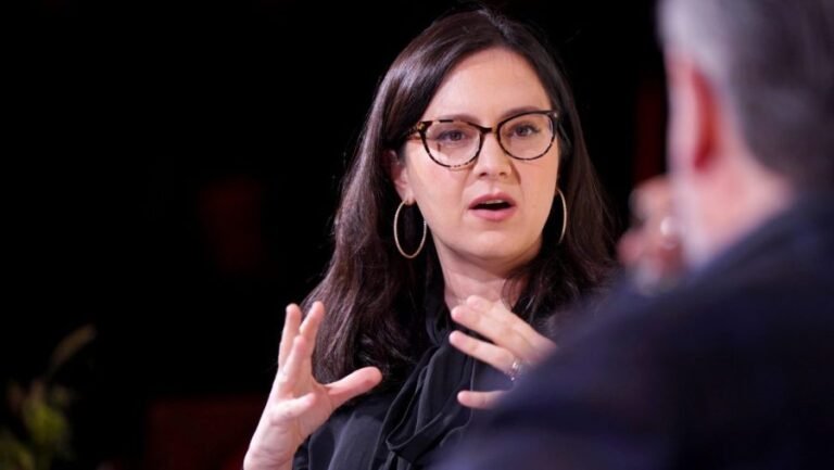 Bari Weiss faces blowback for spiking '60 Minutes' segment: What to know 