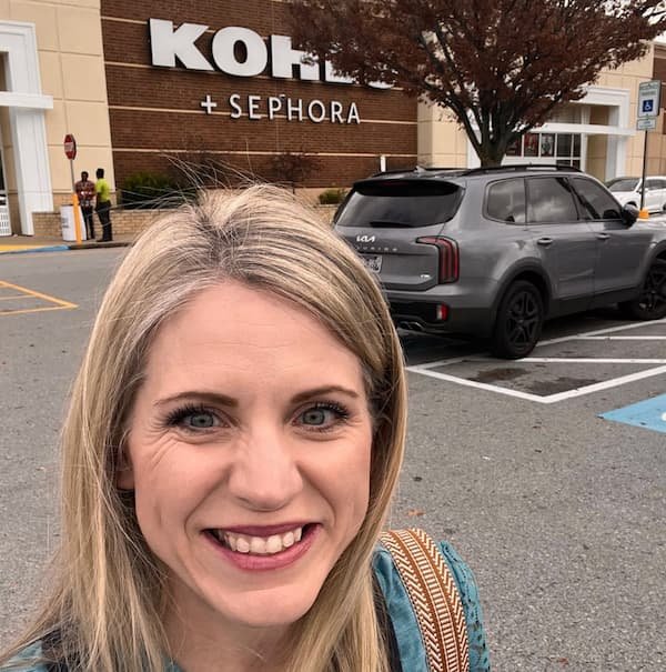 Kohl’s Super Saturday Sale: Hot Deals on Yankee Candles, Throws, Towels, Vacuums, plus more!