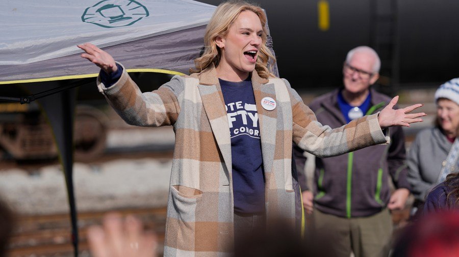 Tennessee election revives Democrats' intraparty feud