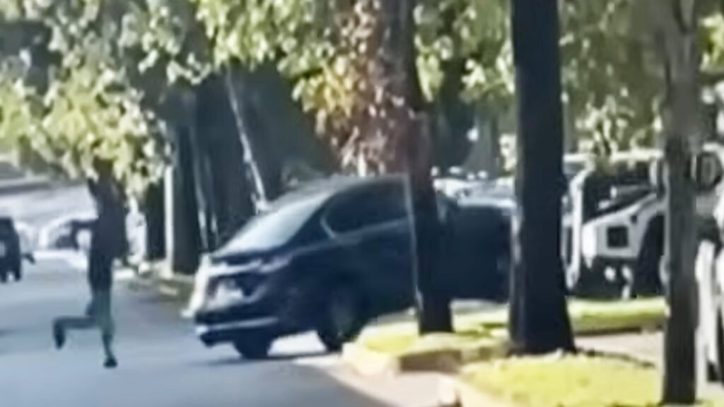 Florida Father Watches Tow Truck Drive Off With His 4-Year Old Still Inside