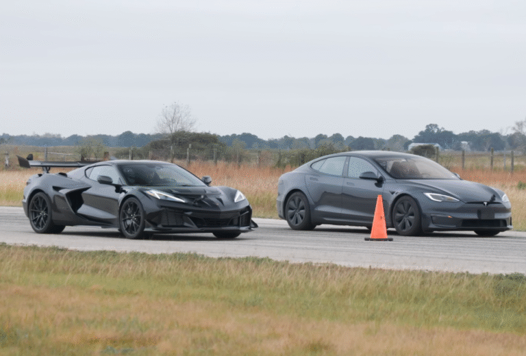 Tesla Model S Plaid vs Corvette ZR1: Rolling Drag Race Has a Clear Winner