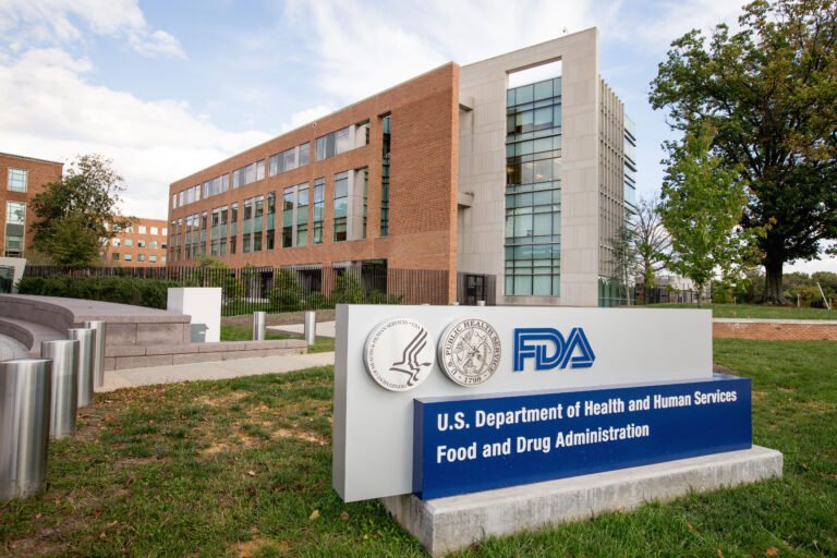 The FDA’s top drug regulator submits his resignation to the agency