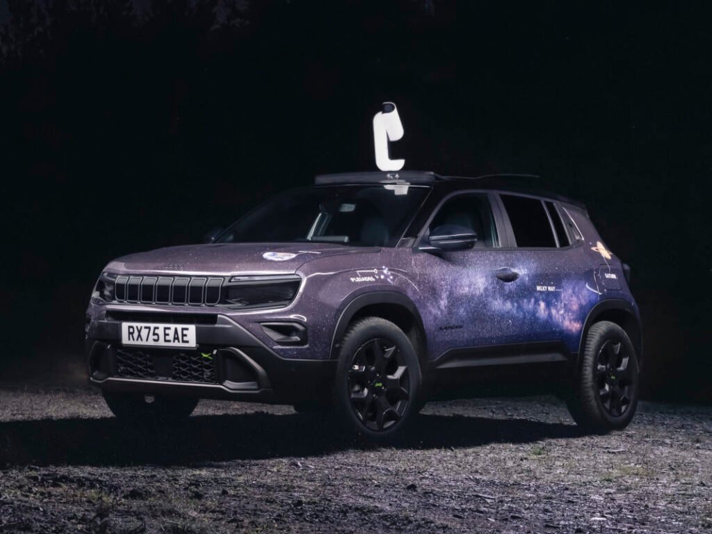 Jeep's New Special Avenger 4xe Comes With a Built-In Telescope