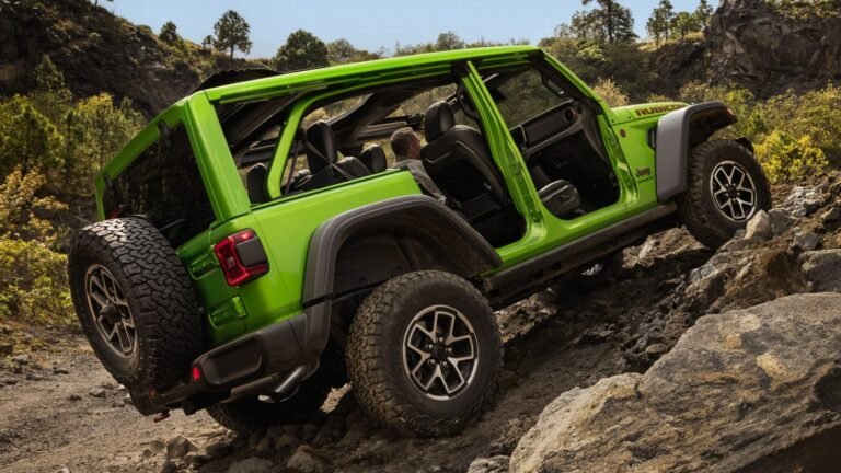 How To Remove The Doors On A New Jeep Wrangler