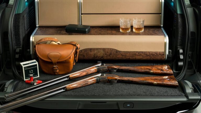 This Range Rover Is Decked Out With The Best Luxury Accessories You've Ever Seen