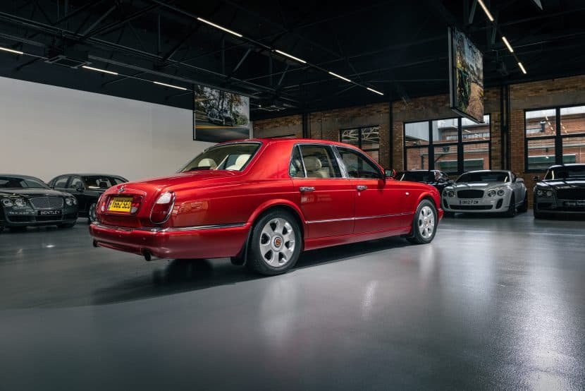 Bentley, BMW, and the Arnage That Bridged Two Eras
