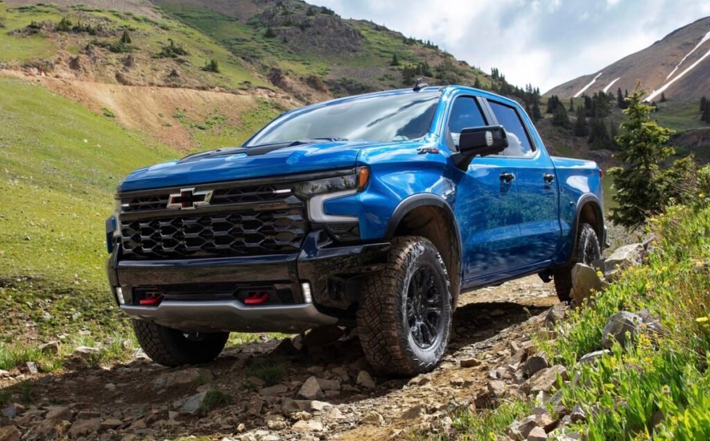 All-New Chevy Silverado and GMC Sierra Are Coming This Year With New V8s and Hybrids