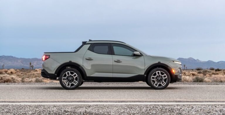 Hyundai Reportedly Planning to Discontinue Santa Cruz Pickup Due to Slow Sales