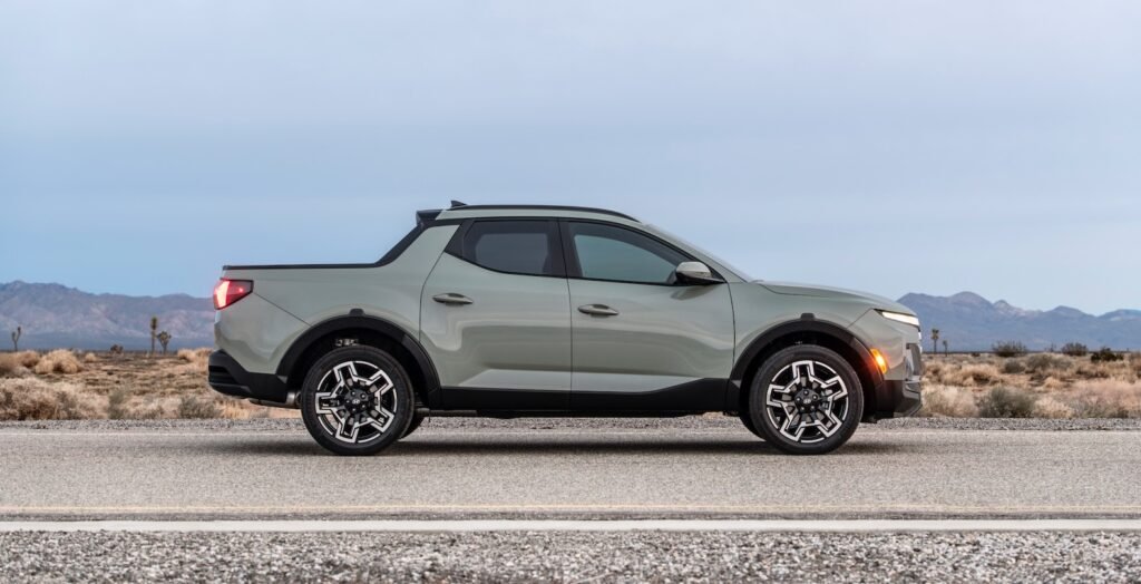 Hyundai Reportedly Planning to Discontinue Santa Cruz Pickup Due to Slow Sales
