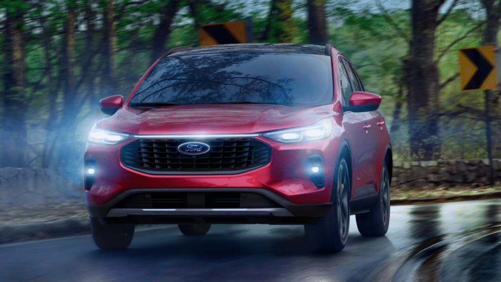 Ford Dealers Want Cheaper Cars to Take On Honda and Toyota