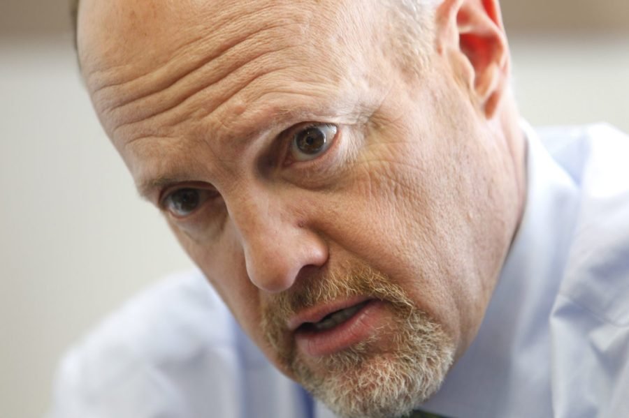 Jim Cramer: Only a 'hack' would want Fed chair job now
