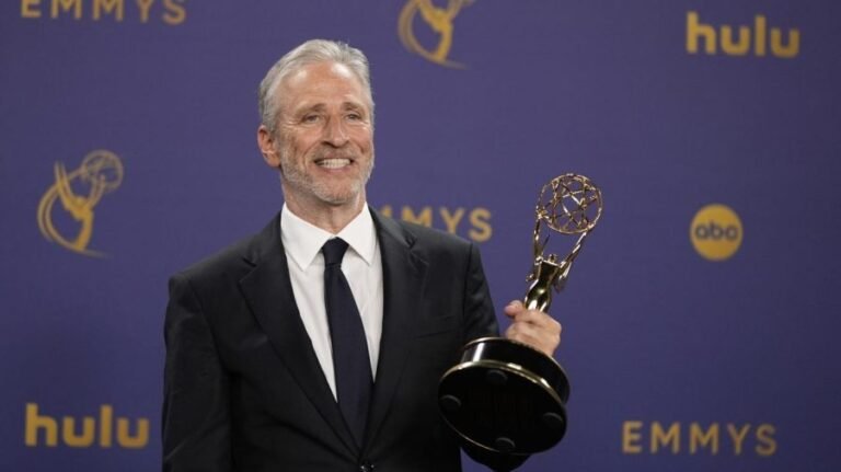 Jon Stewart: Clintons should 'abso-f---ing-lutely' comply with Epstein subpoenas