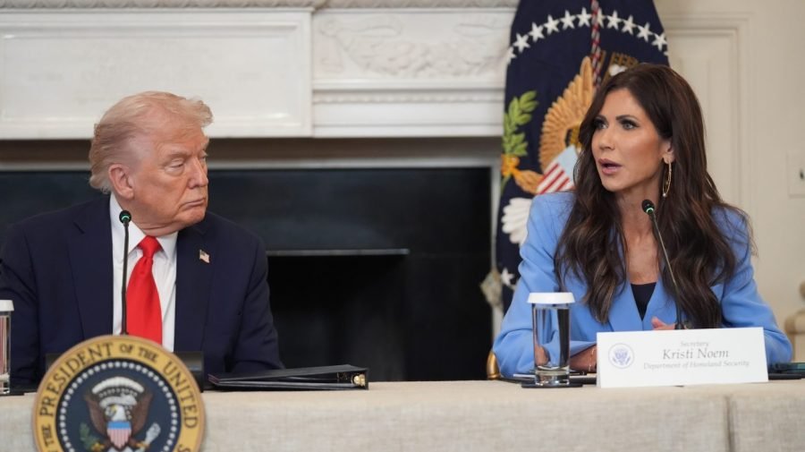 Trump backs Noem amid criticism, resignation calls