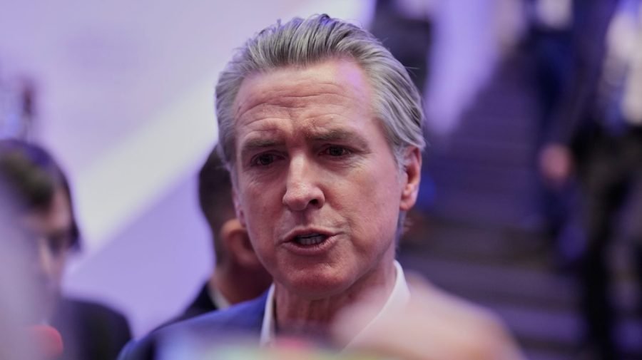 Newsom blames Trump administration for Davos appearance cancellation 