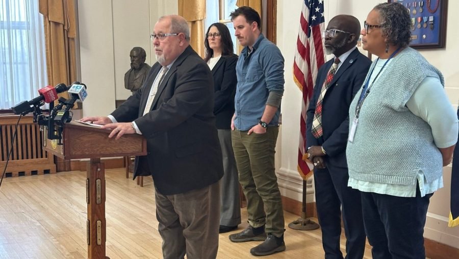 Maine mayor: 'This is not the America I grew up in'