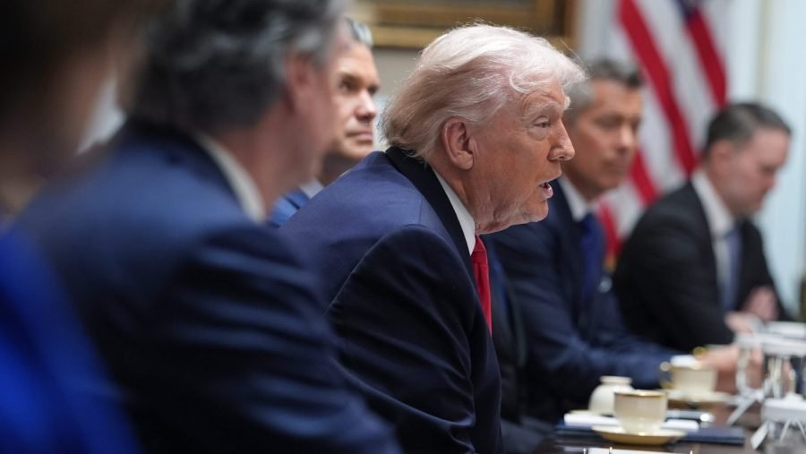 Live updates: Trump makes his Fed choice; Senate hits snag in reaching funding deal