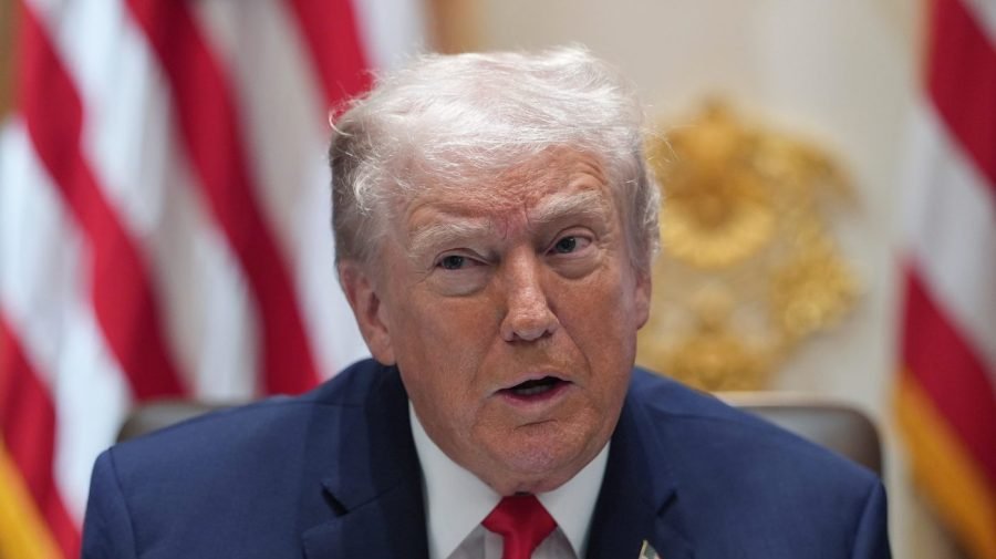 Trump approval rating drops to 37 percent: Pew poll