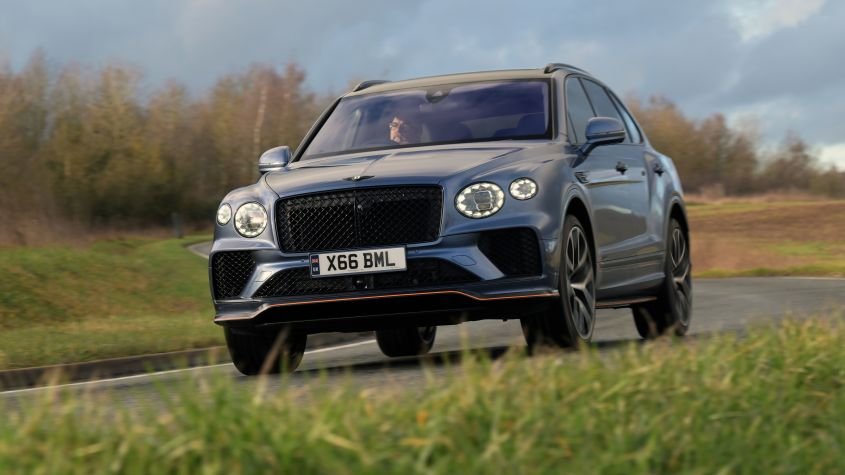 New Bentley Bentayga Speed 2026 - pictures