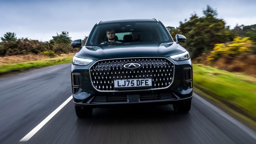 Jaguar Land Rover on brink of deal to build Chinese cars in Britain